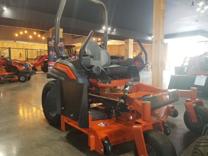 Z560 Husqvarna Zero Turn for saleIn Chatsworth, GA