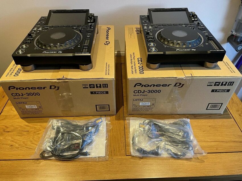 Pioneer OPUS-QUAD, Pioneer XDJ-RX3, Pioneer XDJ-XZ for saleIn Old Fort, TN