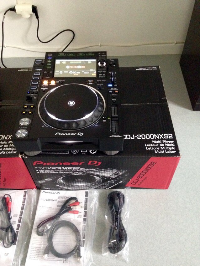 Pioneer OPUS-QUAD, Pioneer XDJ-RX3, Pioneer XDJ-XZ for saleIn Old Fort, TN