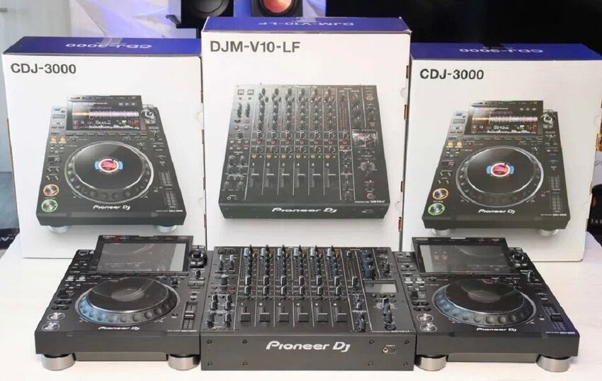 Pioneer CDJ-3000, Pioneer  DJM-A9,  DJM-V10-LF for saleIn Old Fort, TN